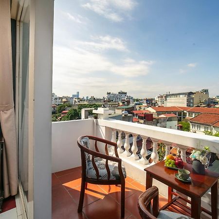 Delica Premium Hotel Hanoi Bagian luar foto