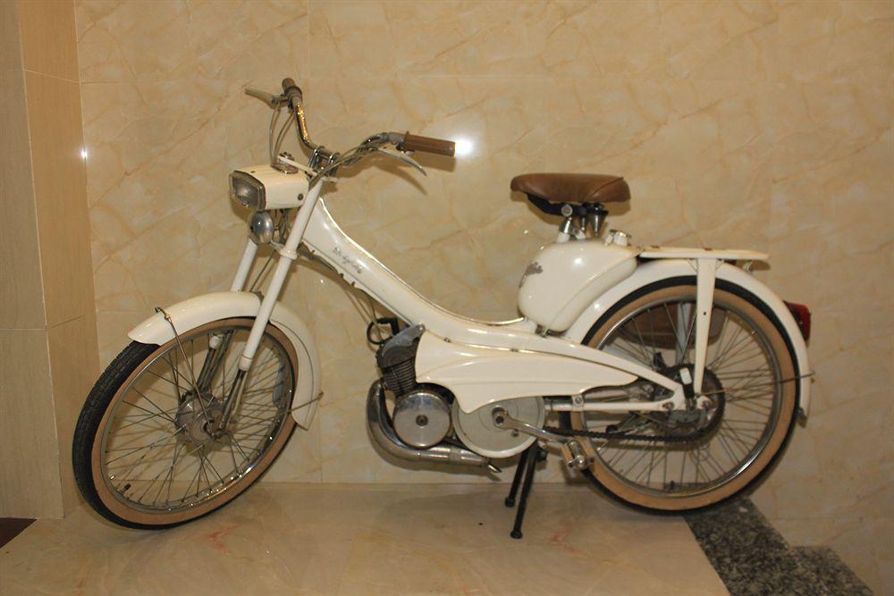 Delica Premium Hotel Hanoi Bagian luar foto