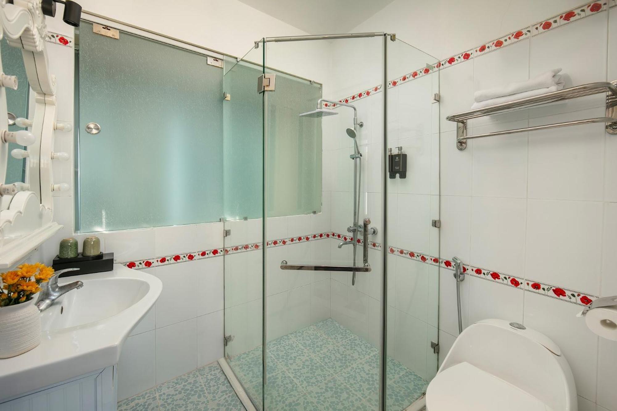 Delica Premium Hotel Hanoi Bagian luar foto