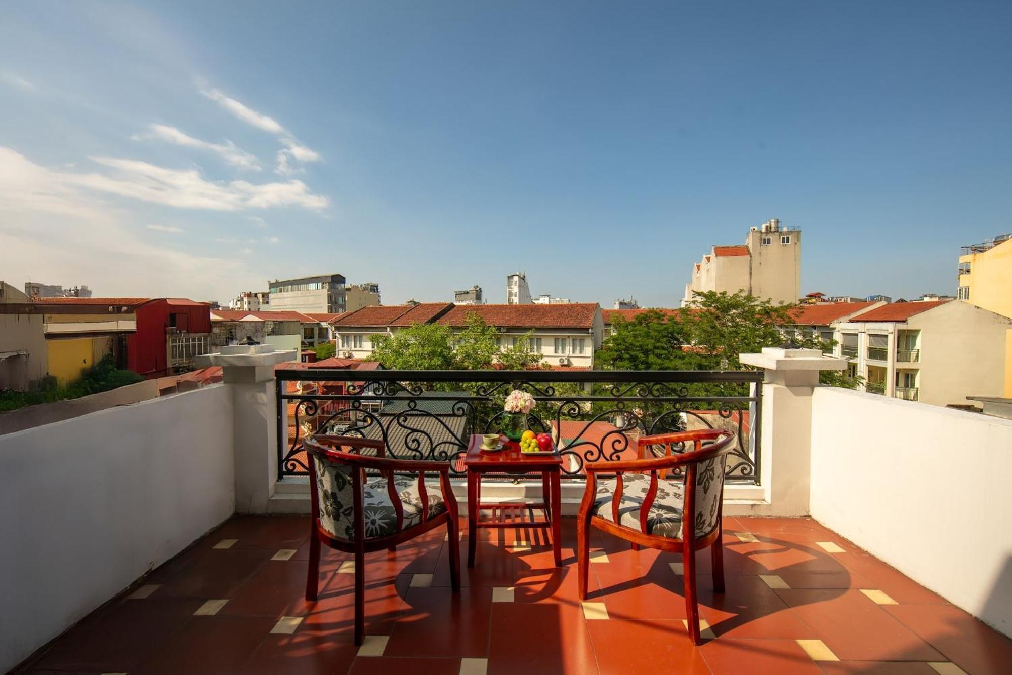 Delica Premium Hotel Hanoi Bagian luar foto