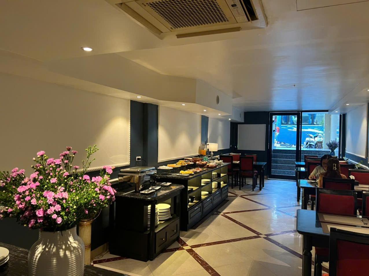 Delica Premium Hotel Hanoi Bagian luar foto