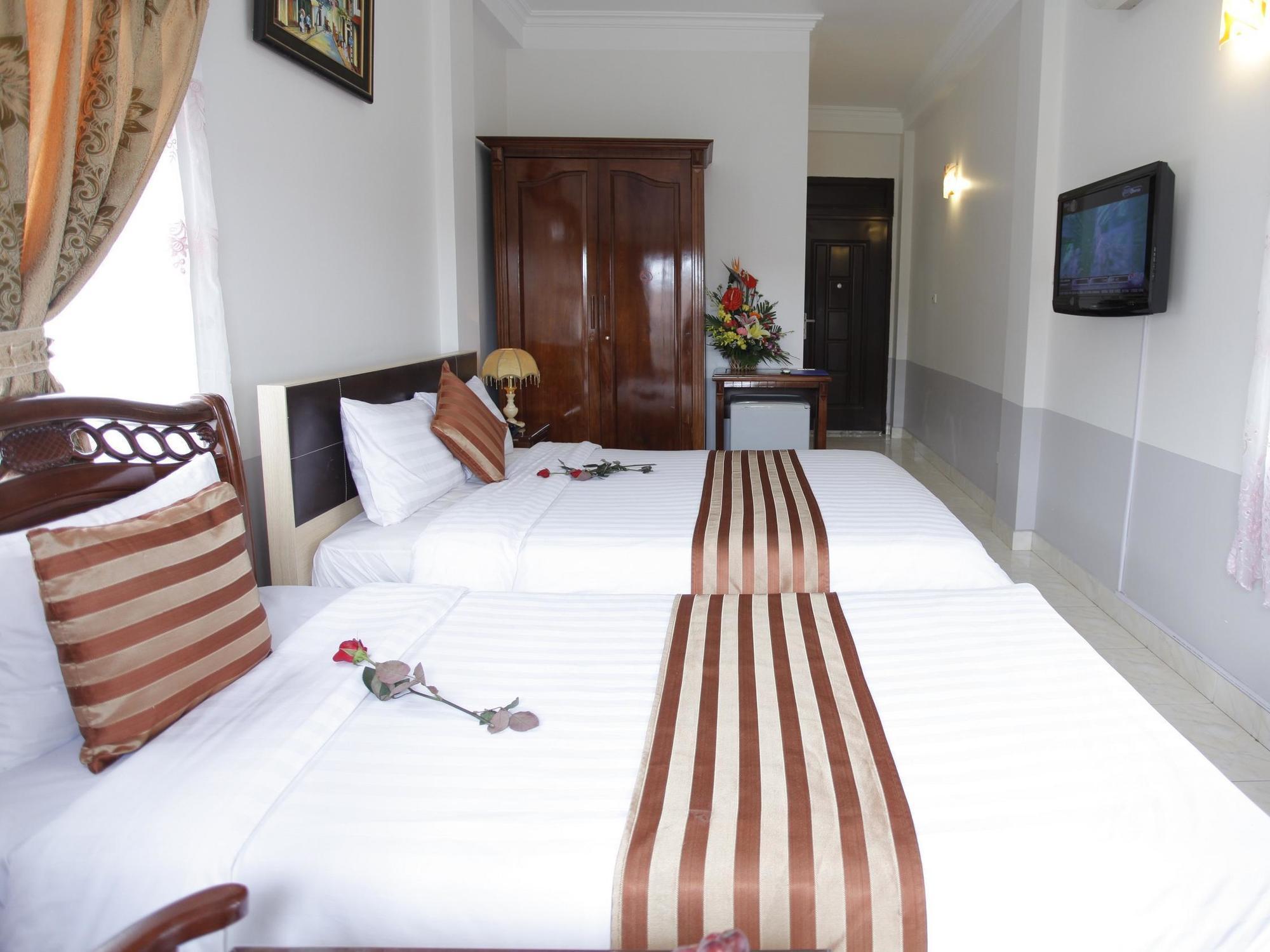 Delica Premium Hotel Hanoi Bagian luar foto